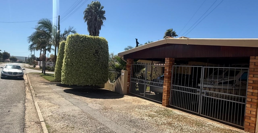 3 Bedroom Property for Sale in Bothasrus Eastern Cape